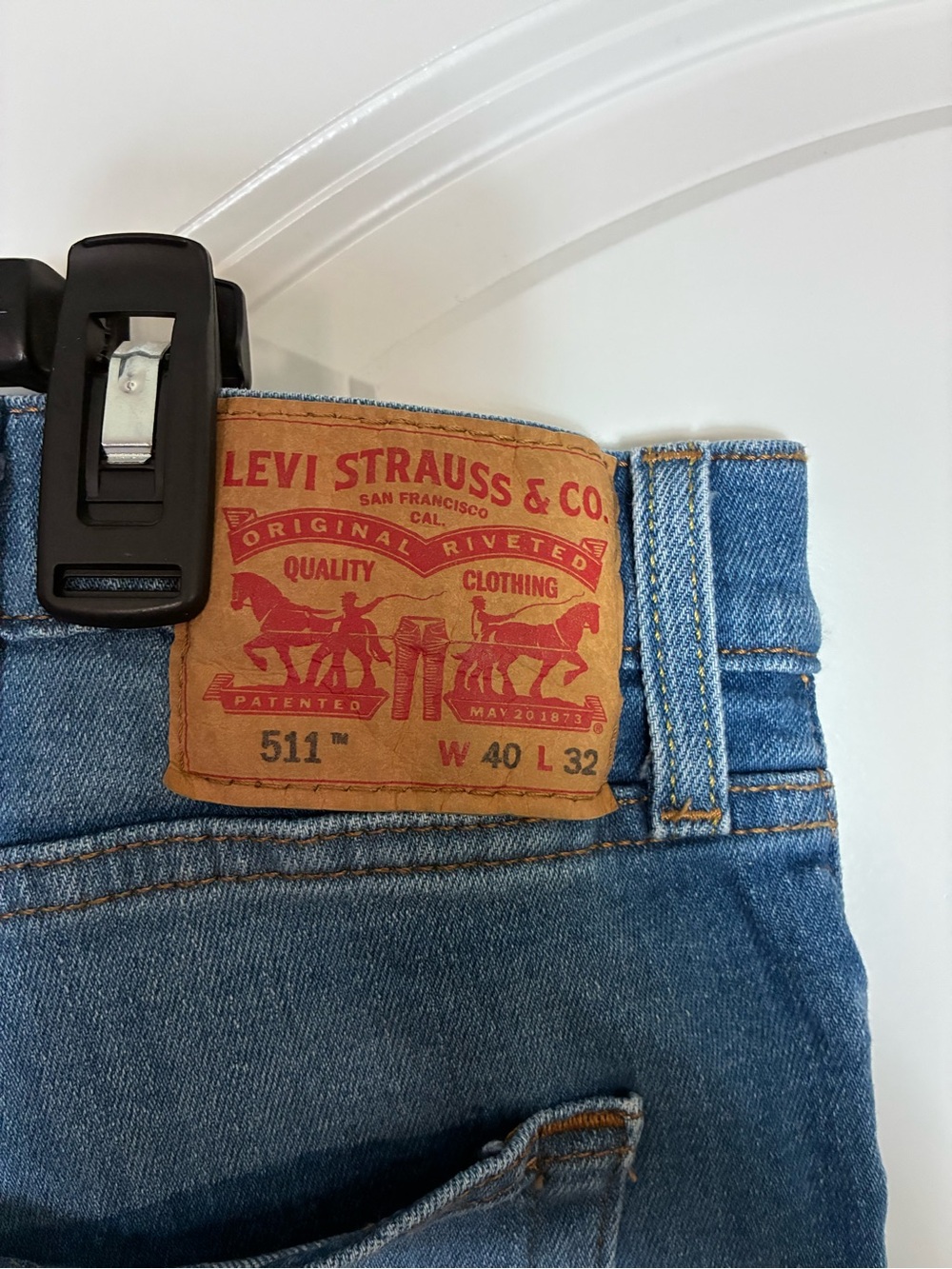 Classic Levi Straight Fit Men's Jeans - Blue Size W40 L32 - Picture 10 of 12